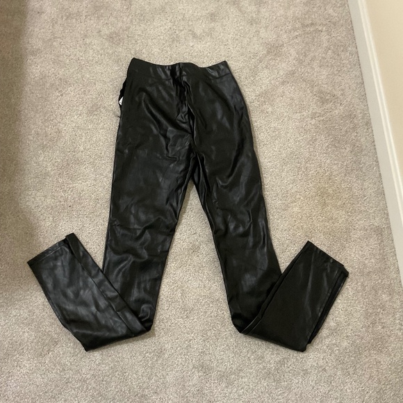 SBetro Black faux leather pants size S, slim fit, high waist stretchy - Picture 4 of 6